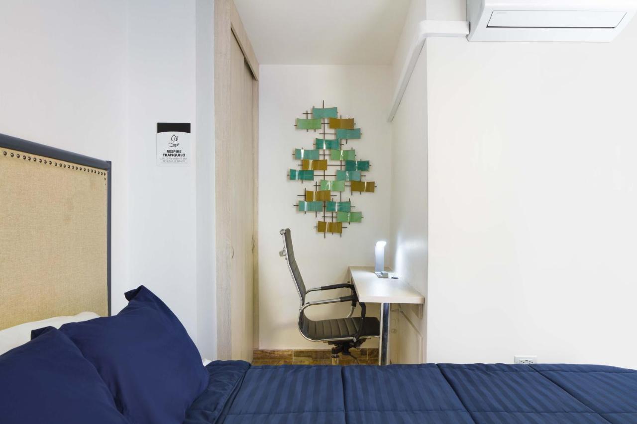 Aparthotel Miracle Medellín Esterno foto
